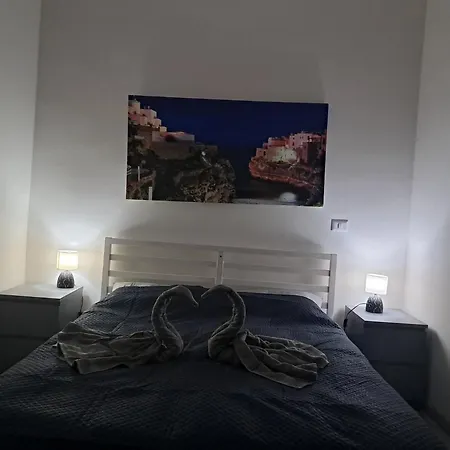 Bianco 1 Apartment